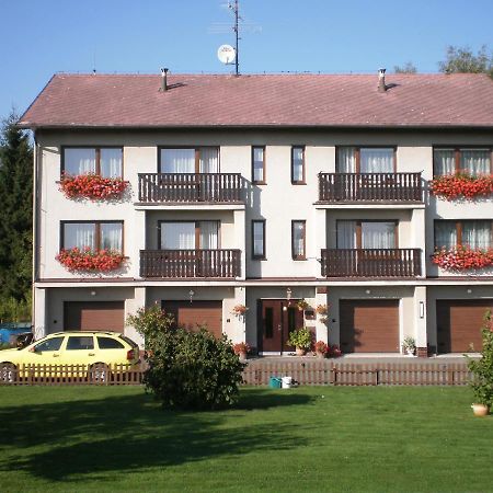Apartman Orlik Nad Vltavou Buitenkant foto