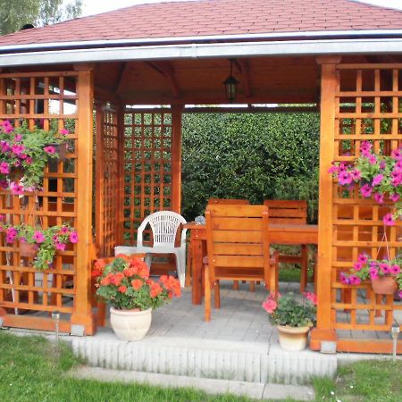 Apartman Orlik Nad Vltavou Buitenkant foto